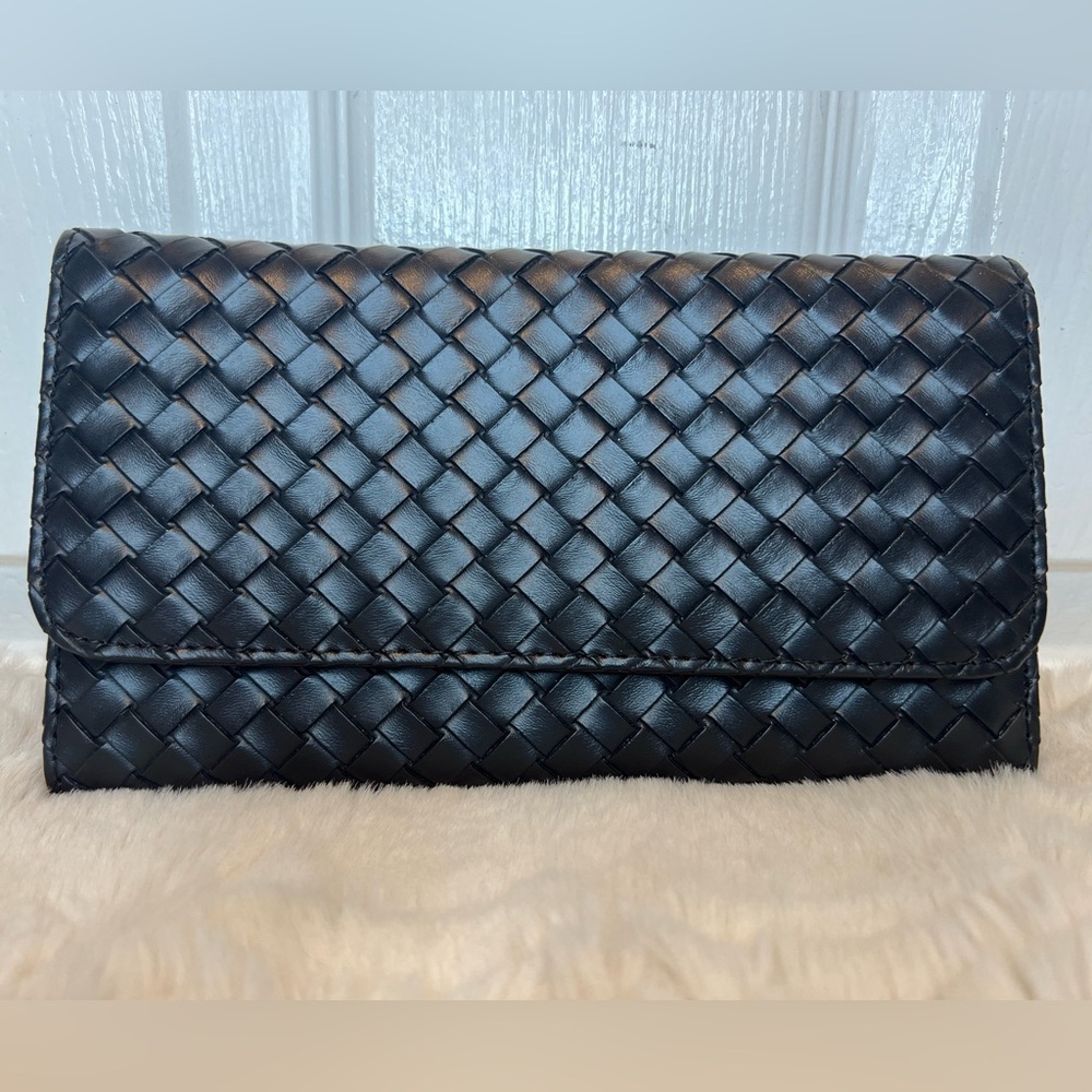 UU BLACK WEAVE FAUX LEATHER CLUTCH WALLET